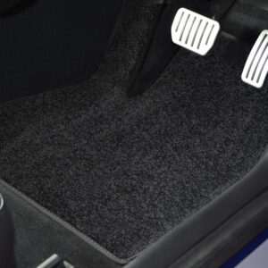 Multiera Volkswagen Touareg 2017+ Car Mats | Grey Elite with Light Grey White Stitch Trim (No Heelpad)