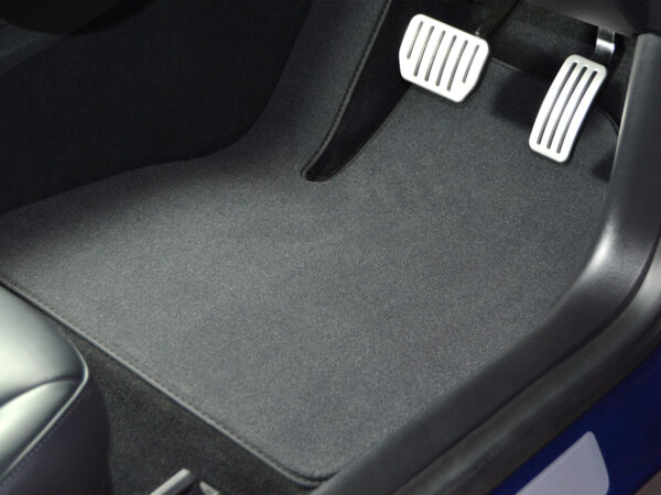 multiera Ladeflächenmatte für Ford Transit Custom Multicab SWB L1 Van 2024+ – Passgenauer Schutz